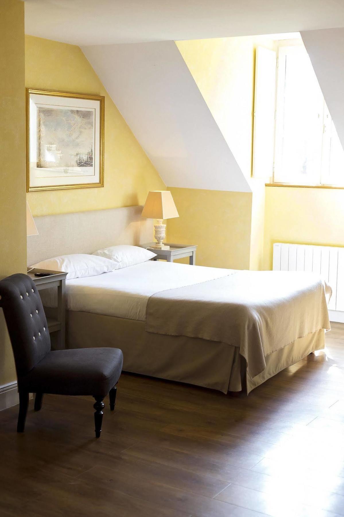 Chateau De Lazenay - Residence Hoteliere Bourges Eksteriør bilde